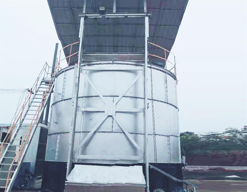 Chicken manure, sheep manure fermenter